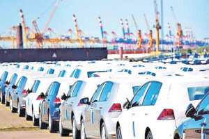 موافقت یا مخالفت خودروسازان وطنی  با واردات  خودرو
