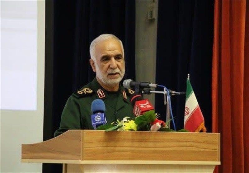 ملت ایران هرگز از دشمن نمی‌هراسد / شمشیر مقاومت در دست جوانان ماست